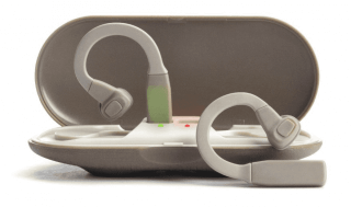 Headphones to block online snoring