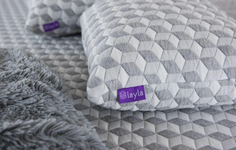 Layla pillow with geometric pattern