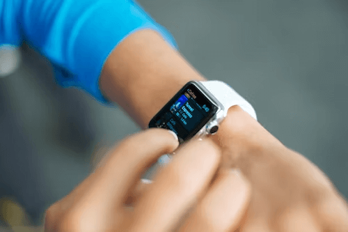 Smartwatches can help track oxygen levels